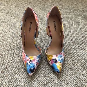 Floral pointed toe pumps